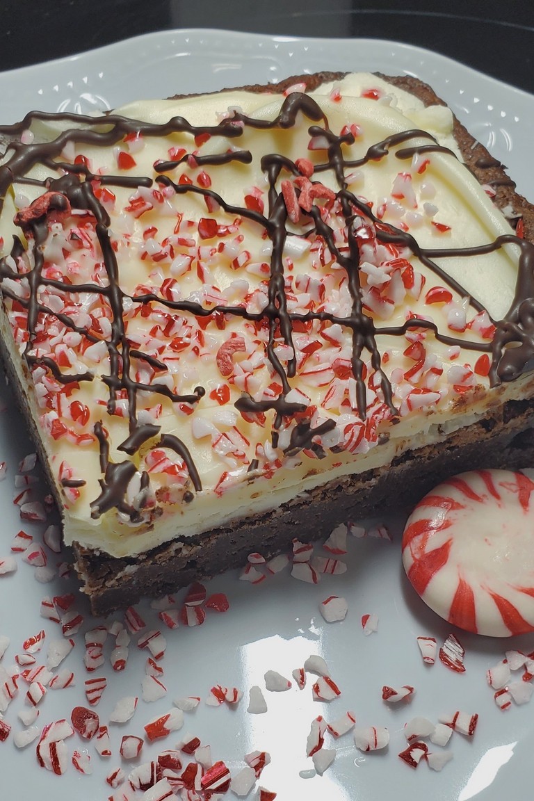 Peppermint bark brownie